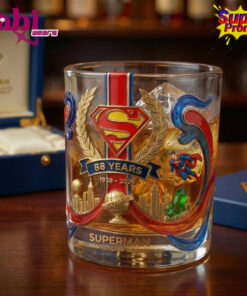 Superman 88th Anniversary Glass Hero Legacy Edition 3.jpg