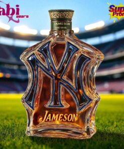 New York Yankees Classic Baseball Legacy Limited Edition Whiskey Bottle 2 New York Yankees Classic Baseball Legacy Limited Edition Whiskey Bottle 3