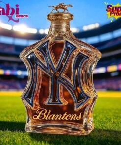 New York Yankees Classic Baseball Legacy Limited Edition Whiskey Bottle 3 New York Yankees Classic Baseball Legacy Limited Edition Whiskey Bottle 4